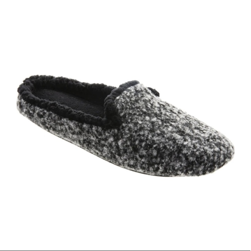 Isotoner memory foam slippers size SM 5/5.5